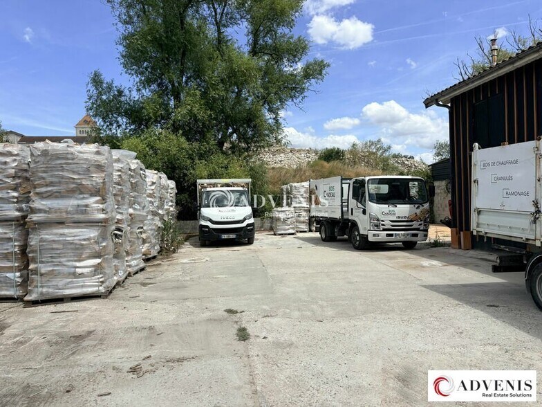 Office in Bordeaux for lease - Construction Photo - Image 3 of 6