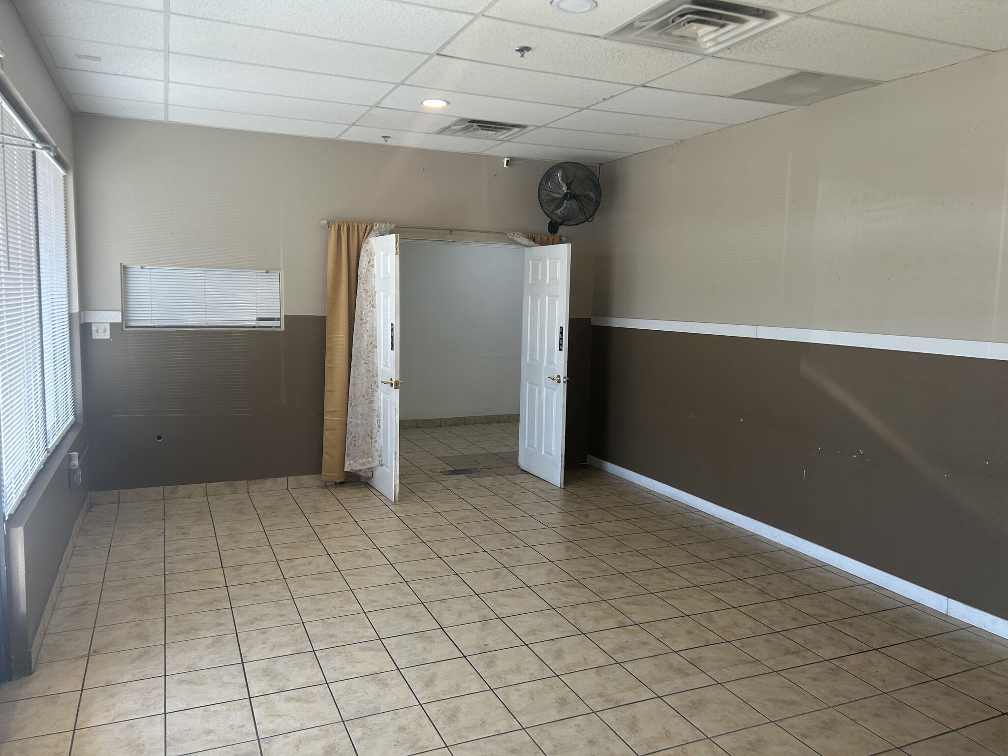 3010 E Bonanza Rd, Las Vegas, NV for lease Interior Photo- Image 1 of 4