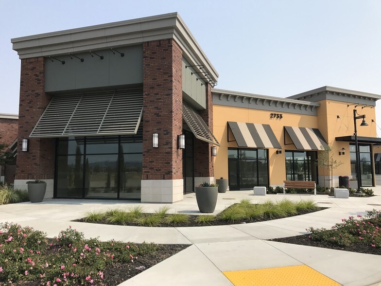 El Charro Rd, Pleasanton, CA à louer - Photo du bâtiment - Image 2 de 2