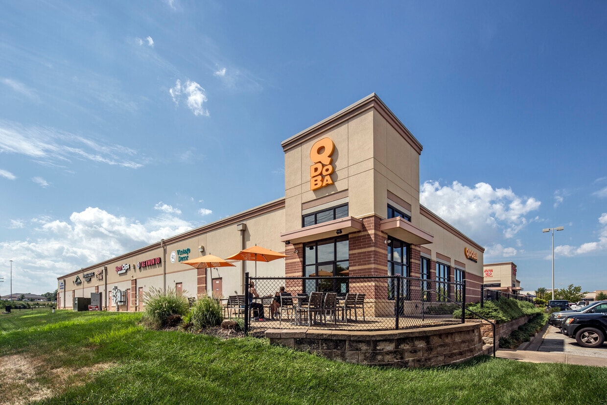 7863-7875 Town Square Ave, Dardenne Prairie, MO à louer Photo principale- Image 1 de 5