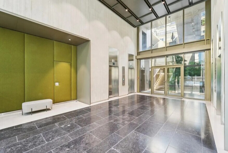 168 Avenue Charles De Gaulle, Neuilly-sur-Seine à louer - Photo du bâtiment - Image 2 de 9