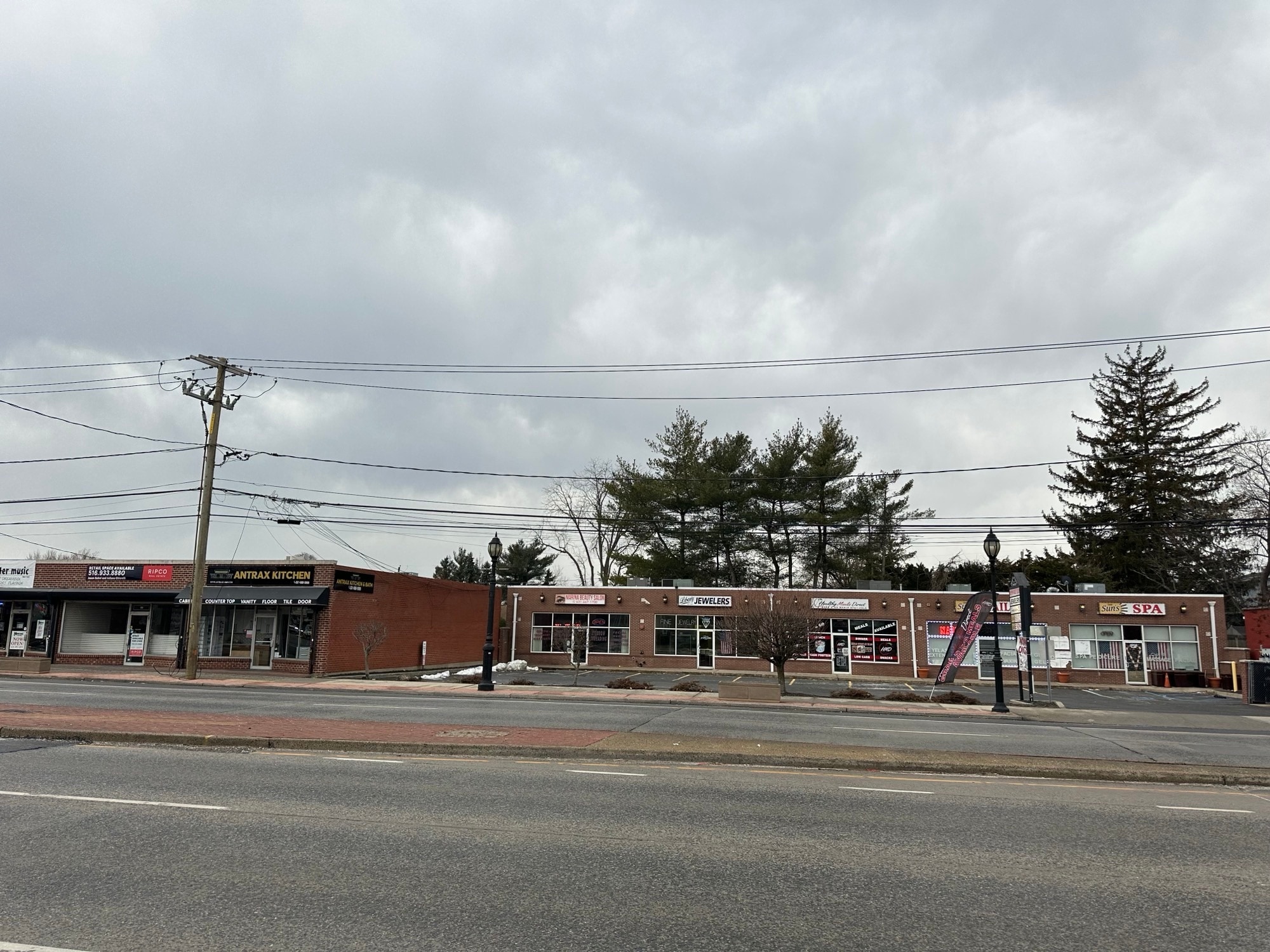 1858-1866 Deer Park Ave, Deer Park, NY for sale Building Photo- Image 1 of 9