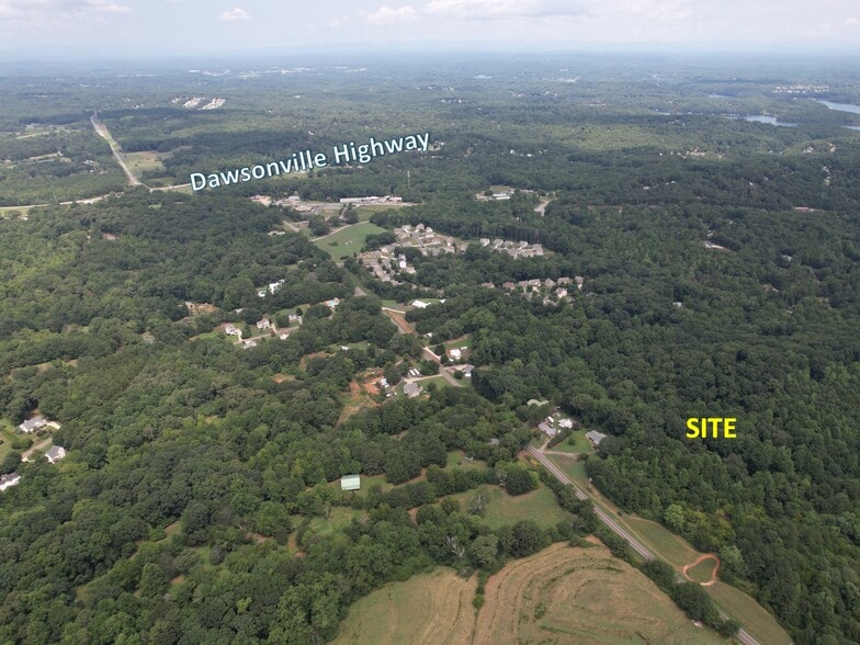 8205 Old Keith Bridge Rd, Gainesville, GA à vendre - Photo du bâtiment - Image 3 de 6