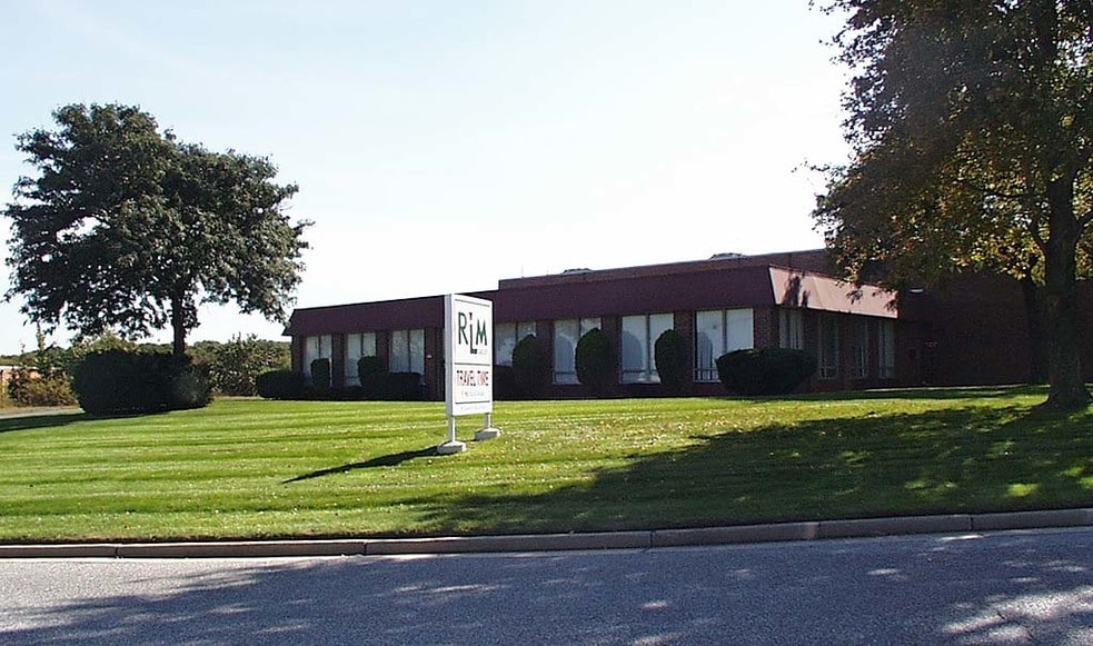 18 Kennedy Blvd, East Brunswick, NJ for lease - Building Photo - Image 2 of 3