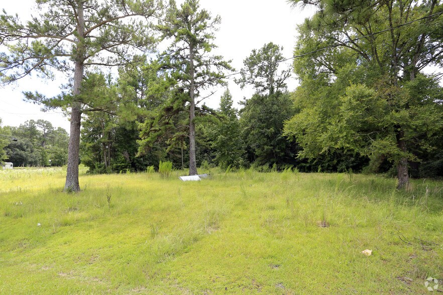 963 Saint James Ave, Summerville, SC à vendre - Photo du bâtiment - Image 3 de 6