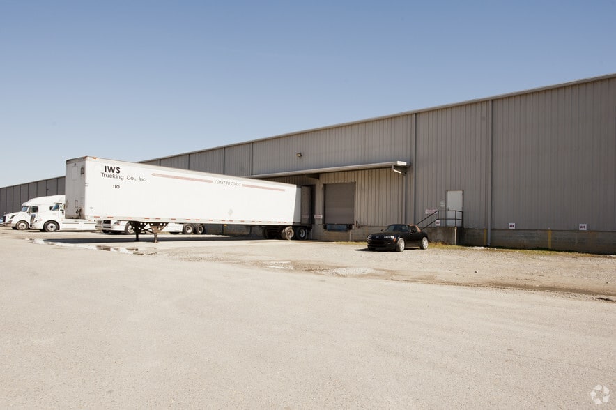 501 Bear Creek Cutoff Rd, Tuscaloosa, AL for lease - Building Photo - Image 2 of 3