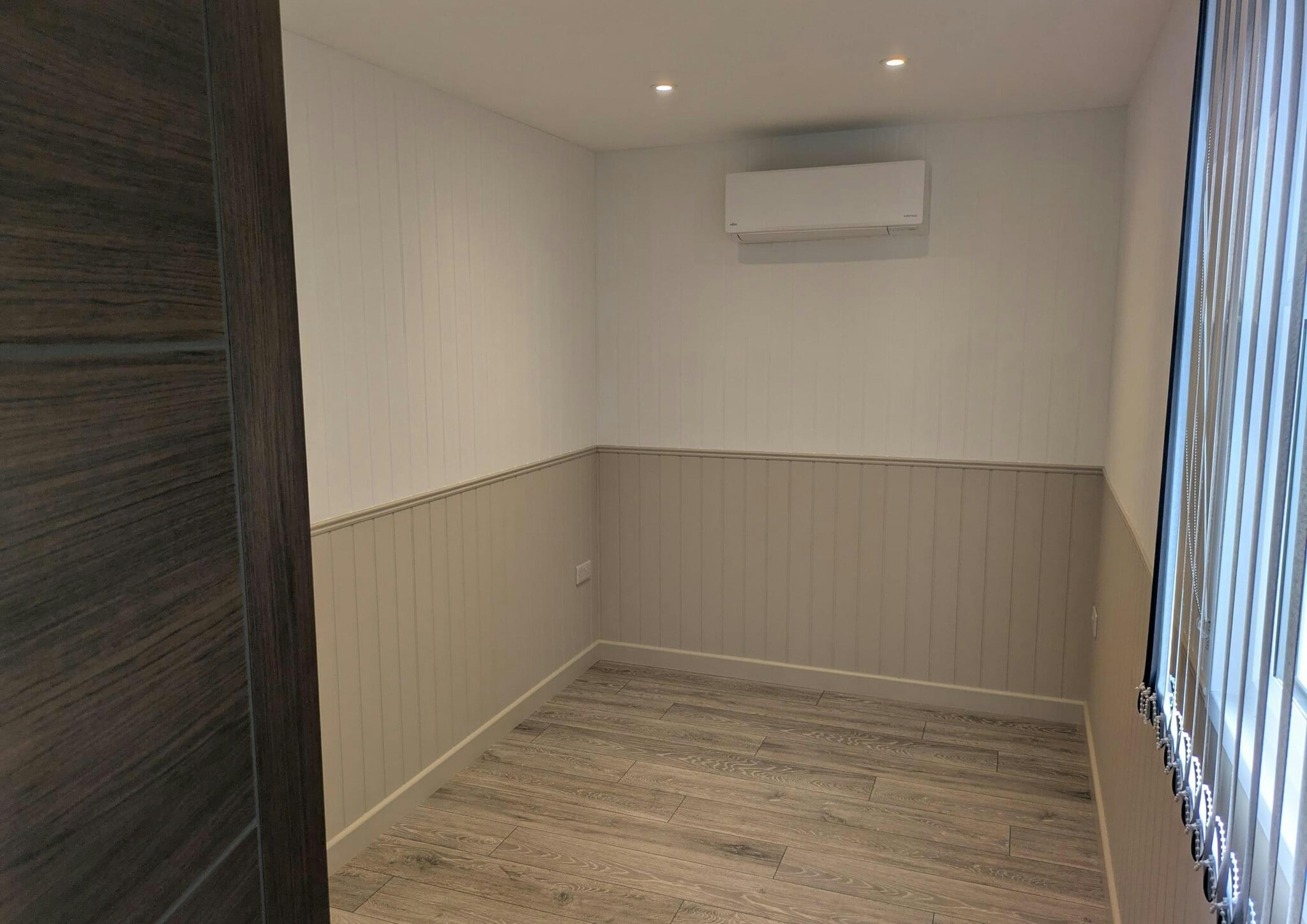 Home Farm, Godalming for lease Interior Photo- Image 1 of 3