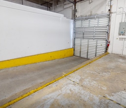 7212-7282 NW 33rd St, Miami, FL à louer Photo intérieure- Image 1 de 4