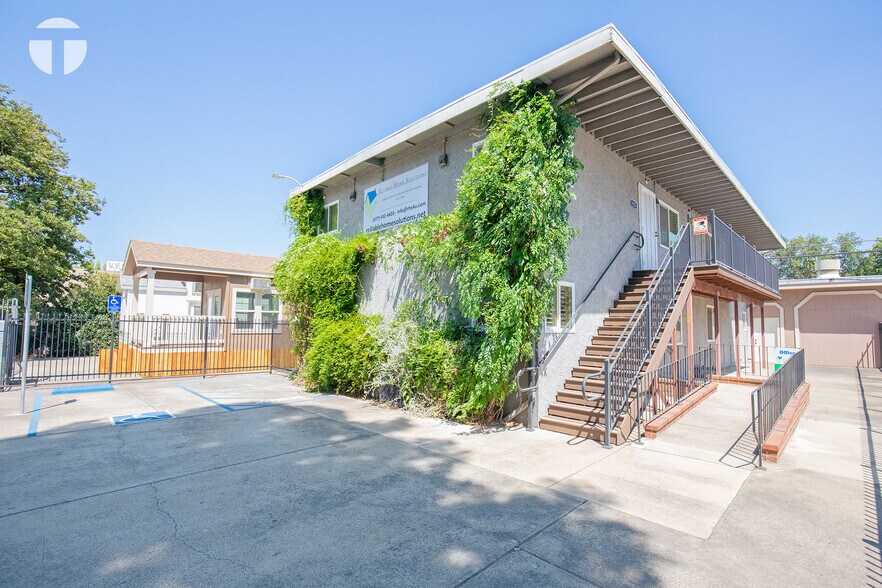 917-923 Drever St, West Sacramento, CA à vendre - Photo du bâtiment - Image 1 de 31