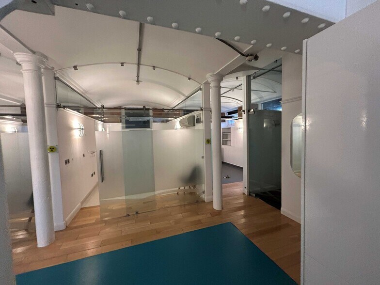 1 Booth St, Manchester à louer - Photo du bâtiment - Image 3 de 9