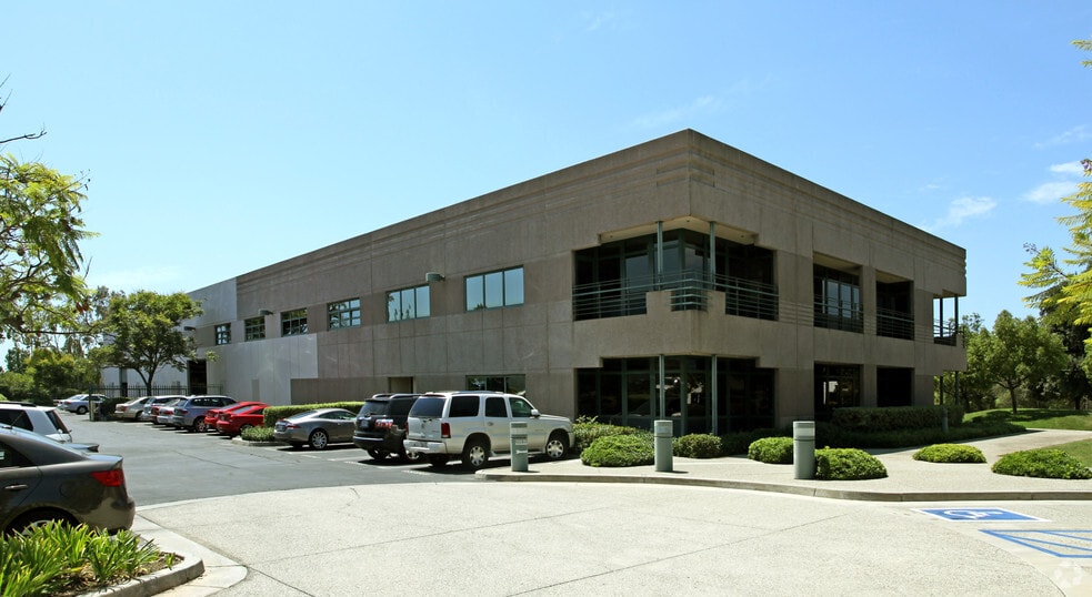 30052-30062 Aventura, Rancho Santa Margarita, CA for lease - Building Photo - Image 3 of 19