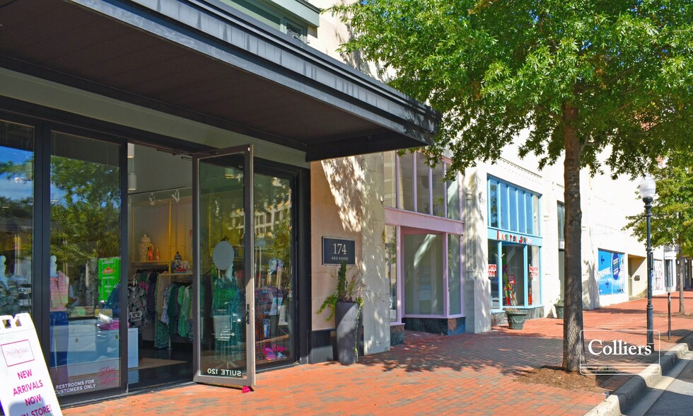 178-182 E Main St, Spartanburg, SC à louer - Photo du bâtiment - Image 2 de 11