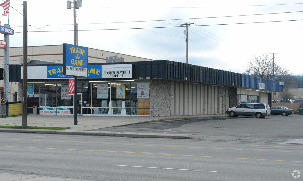 5428 E Sprague Ave, Spokane, WA for lease - Primary Photo - Image 1 of 2