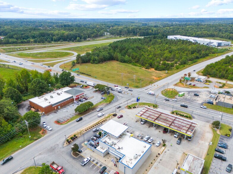 7400 Augusta Rd, Piedmont, SC à vendre - Photo du bâtiment - Image 3 de 12