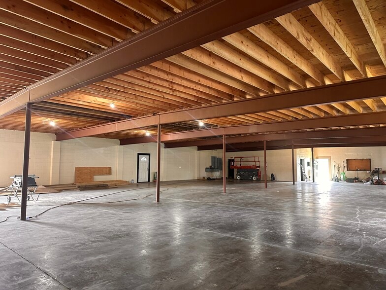 71 South St, West Winfield, NY for lease - Building Photo - Image 3 of 5