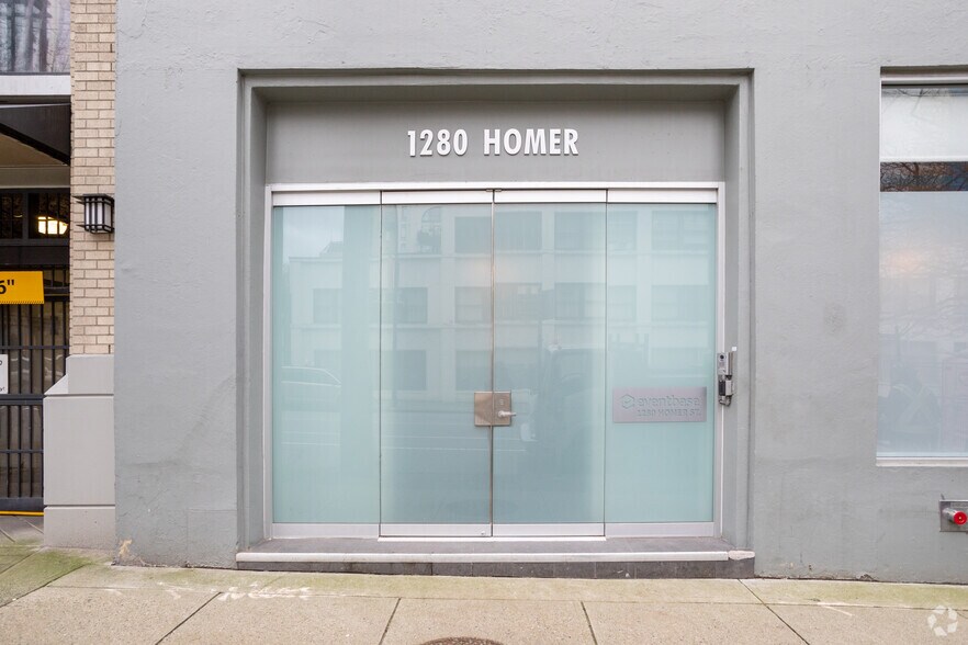 1286 Homer St, Vancouver, BC à louer - Photo du bâtiment - Image 3 de 5