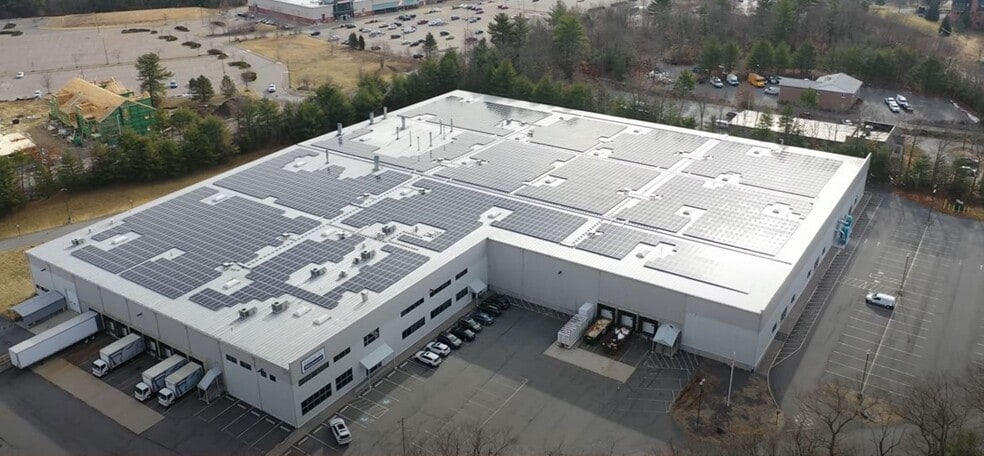 35 Eastman St, South Easton, MA for lease - Building Photo - Image 2 of 5