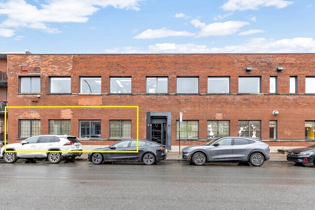 More details for 2700-2720 Rue Rachel E, Montréal, QC - Office for Lease