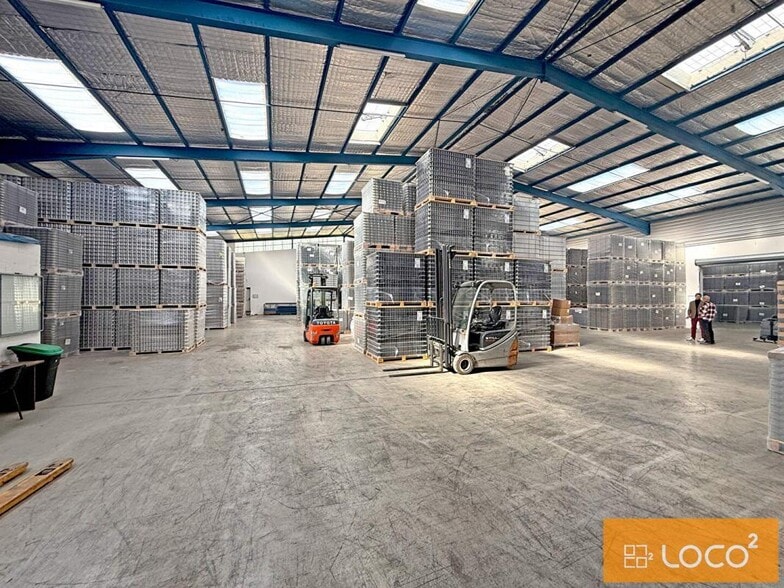 Industrial in Saint-Alban for lease - Building Photo - Image 1 of 9