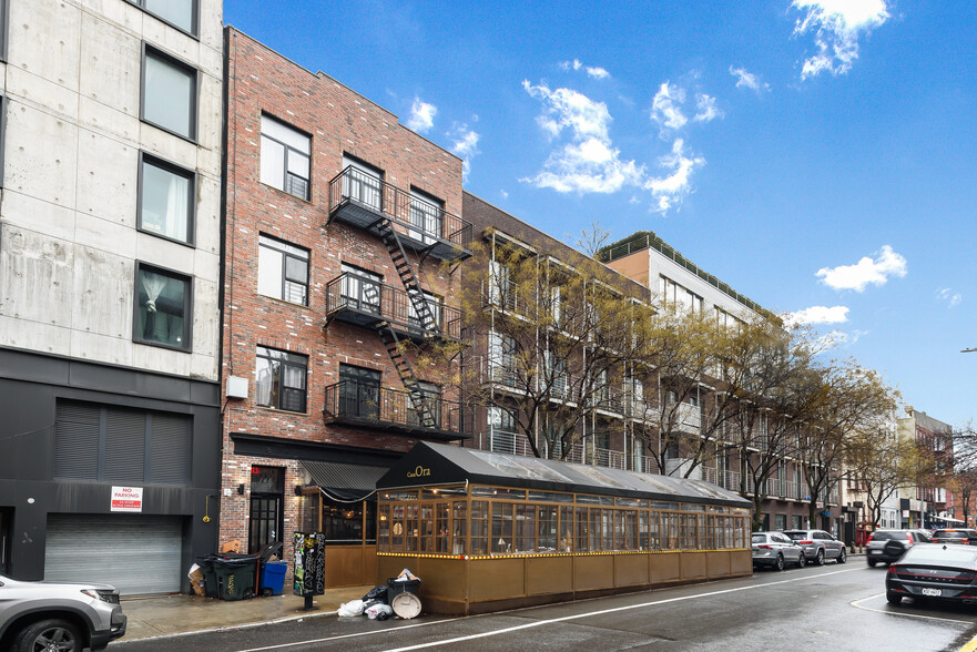 148 Meserole St, Brooklyn, NY for sale - Building Photo - Image 3 of 20