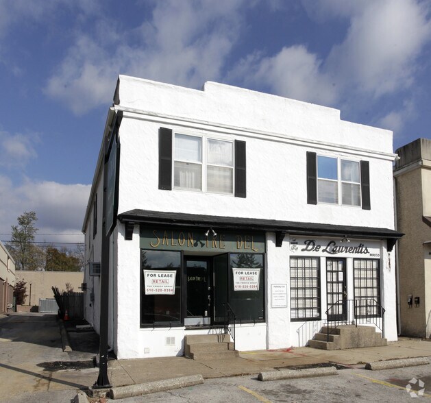 227-229 E Lancaster Ave, Wayne, PA à louer - Photo du bâtiment - Image 3 de 5