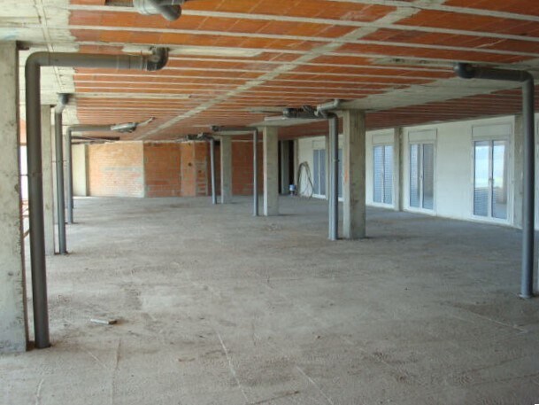 Balaguer, LER 25600 - - - Interior Photo - Image 1 of 7