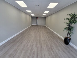 1235 Florida Ave S, Rockledge, FL à louer Photo intérieure- Image 1 de 4