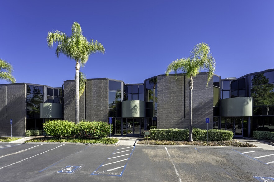9155 Brown Deer Rd, San Diego, CA à vendre - Photo du bâtiment - Image 2 de 4
