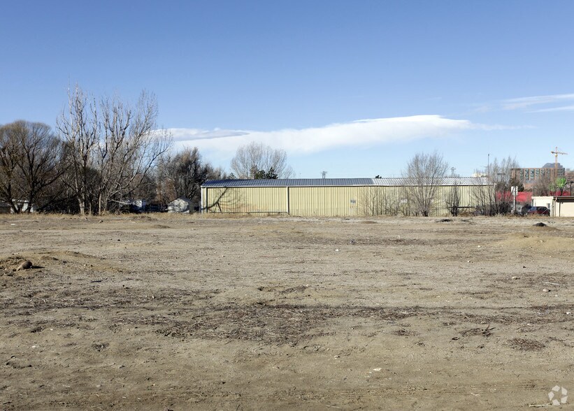 N Sable Blvd, Aurora, CO à vendre - Photo du bâtiment - Image 2 de 5