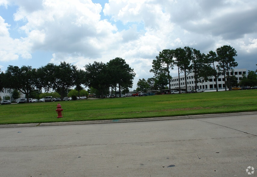 120 James Drive West, Saint Rose, LA for sale - Building Photo - Image 2 of 3