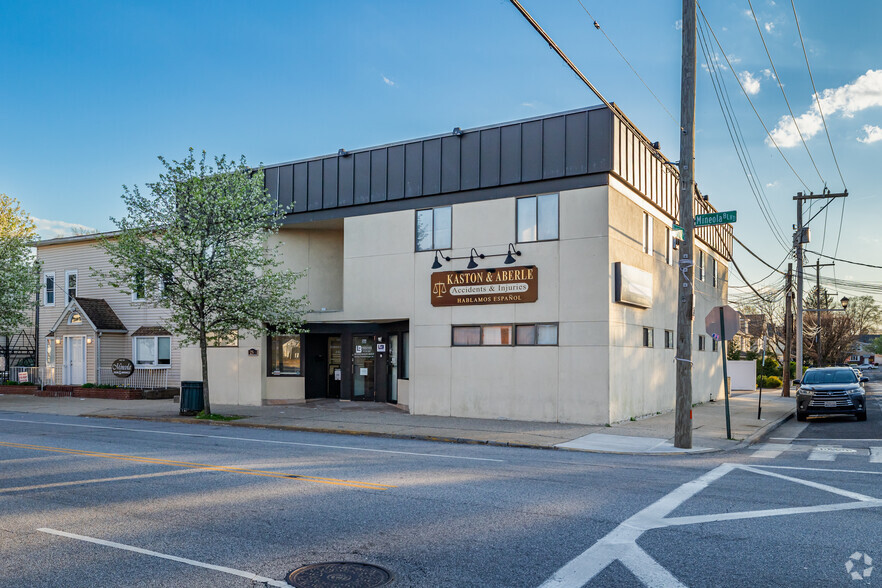 259 Mineola Blvd, Mineola, NY for sale - Building Photo - Image 1 of 5