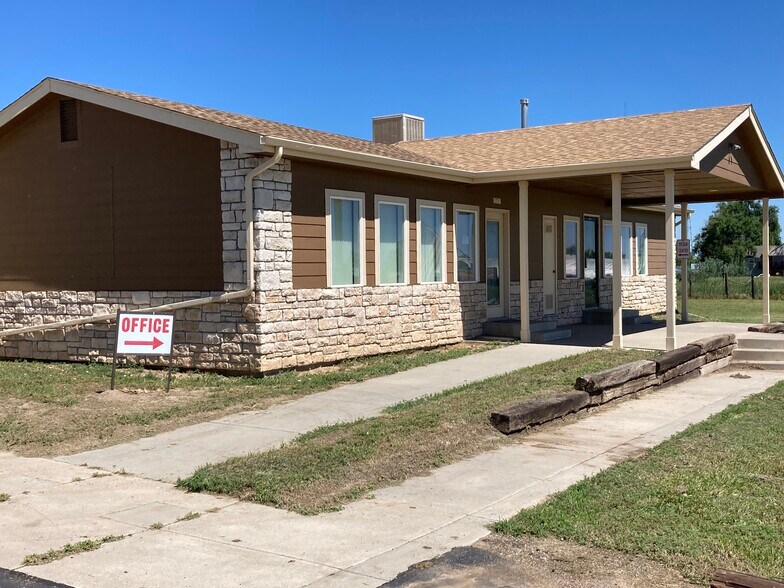 1315 Monroe St, Strasburg, CO à vendre - Photo principale - Image 1 de 4
