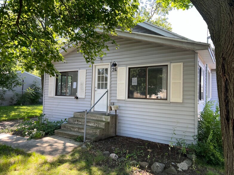 24 Wilbur St SE, Grand Rapids, MI à louer - Photo principale - Image 1 de 11