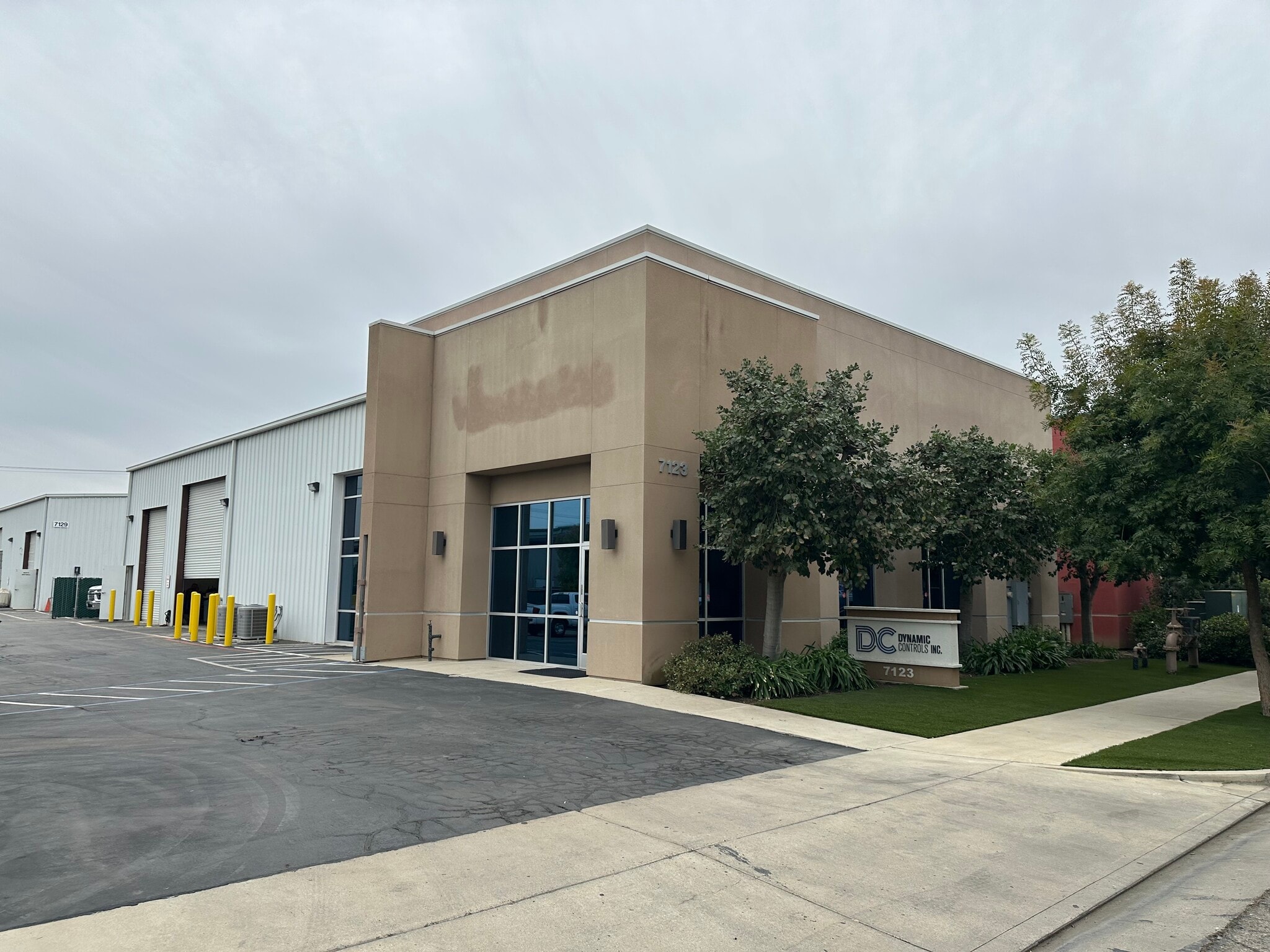 7123 W Pershing Ct, Visalia, CA for lease Interior Photo- Image 1 of 1