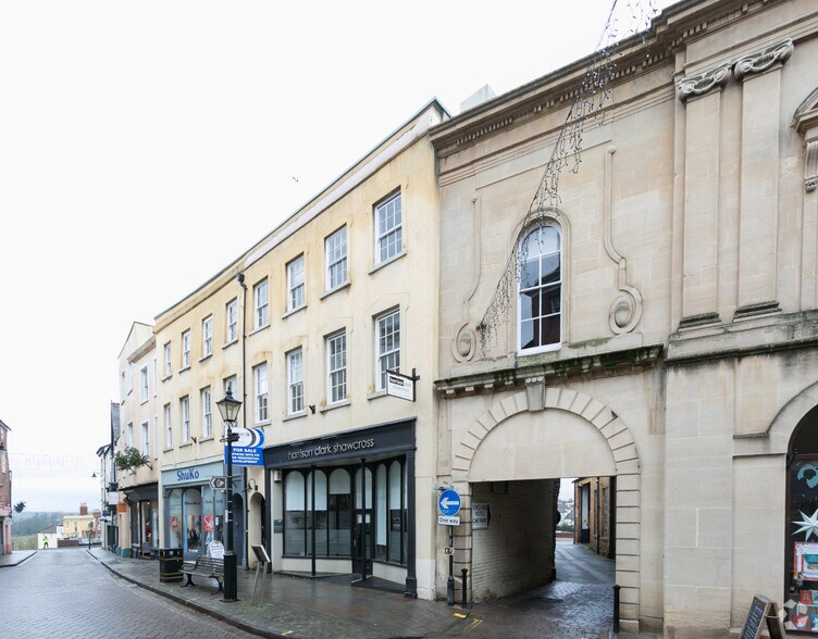 6 High St, Ross On Wye à louer - Photo du bâtiment - Image 3 de 4