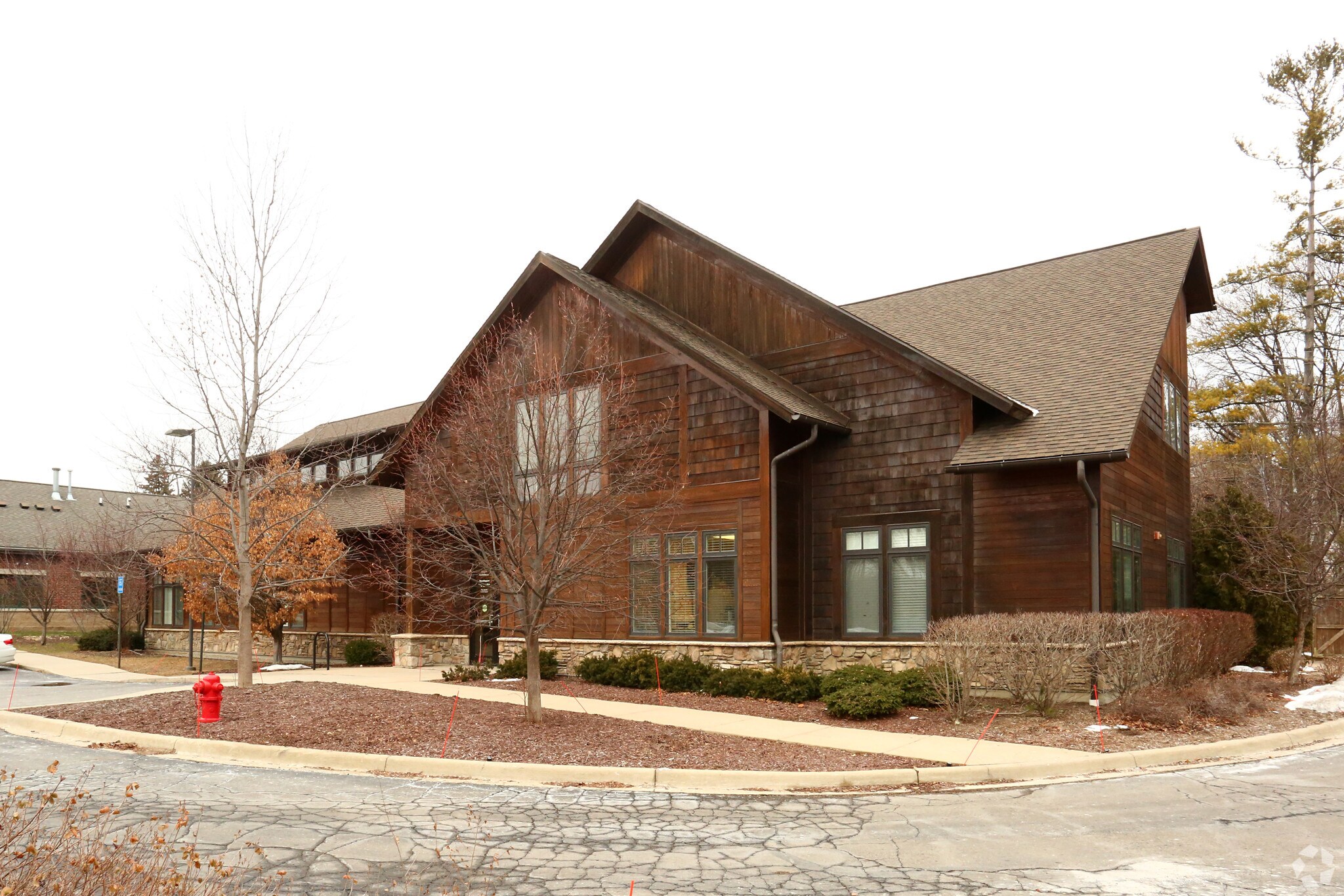 2725 Packard Rd, Ann Arbor, MI à louer Photo principale- Image 1 de 33