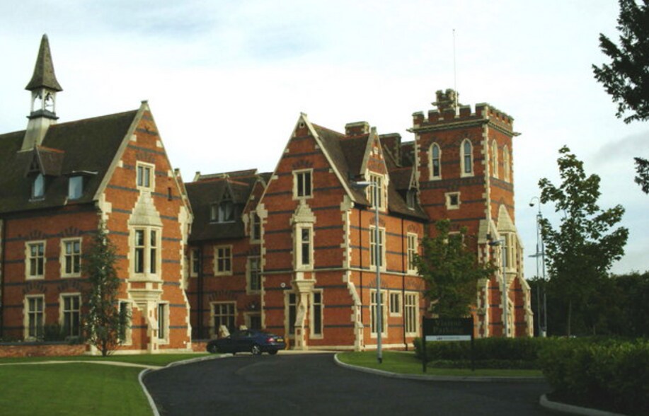 The Manor, Birmingham à louer - Photo principale - Image 1 de 1