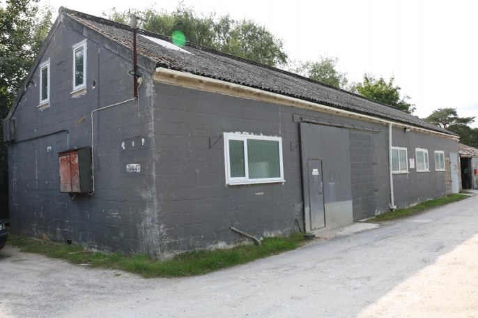 26 Foxbury Rd, Ringwood for lease Primary Photo- Image 1 of 2