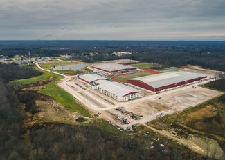 Plus de détails pour 5201 Spire Cir, Geneva, OH - Bureau/Commerce de détail à louer