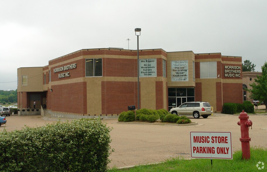 127 Dyess Rd, Ridgeland, MS à vendre - Photo du bâtiment - Image 2 de 20