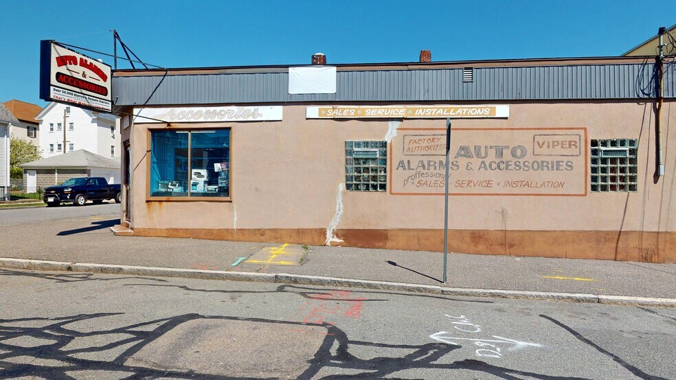 101 Nash Rd, New Bedford, MA à vendre - Photo du bâtiment - Image 3 de 39