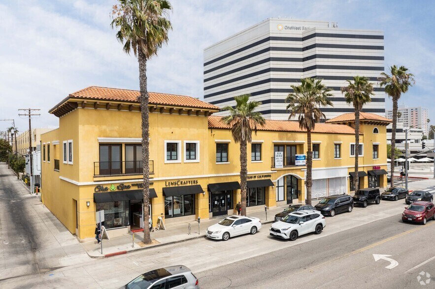 319-335 Wilshire Blvd, Santa Monica, CA for lease - Building Photo - Image 2 of 4