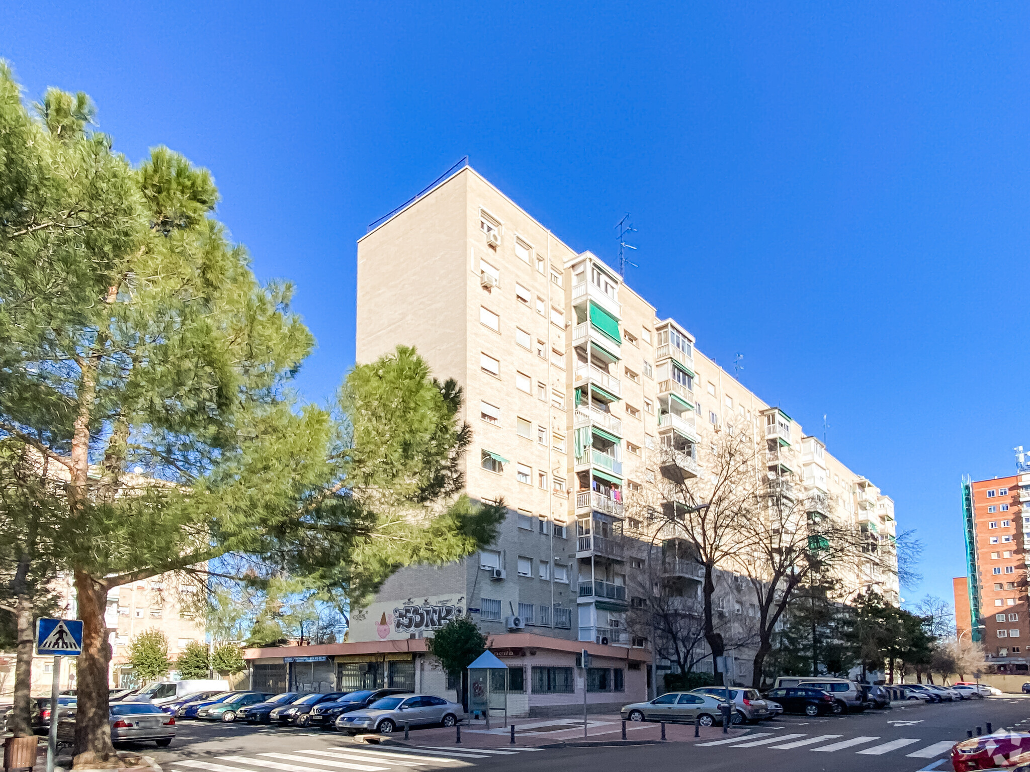 Plaza San Juan de Covas, 16, Alcorcón, Madrid for sale Primary Photo- Image 1 of 3