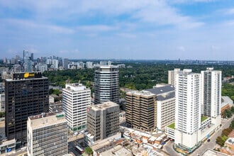 21 St Clair Ave E, Toronto, ON - Aerial map view