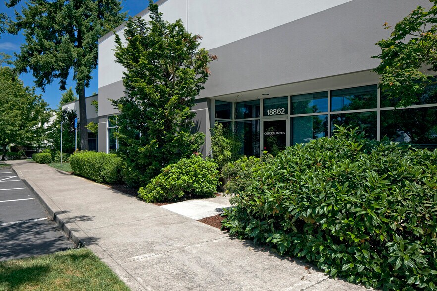 18858-18862 SW Teton Ave, Tualatin, OR à louer - Photo du bâtiment - Image 3 de 7