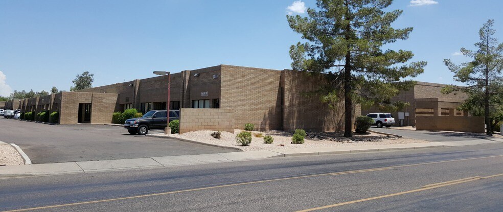 2009 E 5th St, Tempe, AZ à louer - Photo du bâtiment - Image 2 de 5
