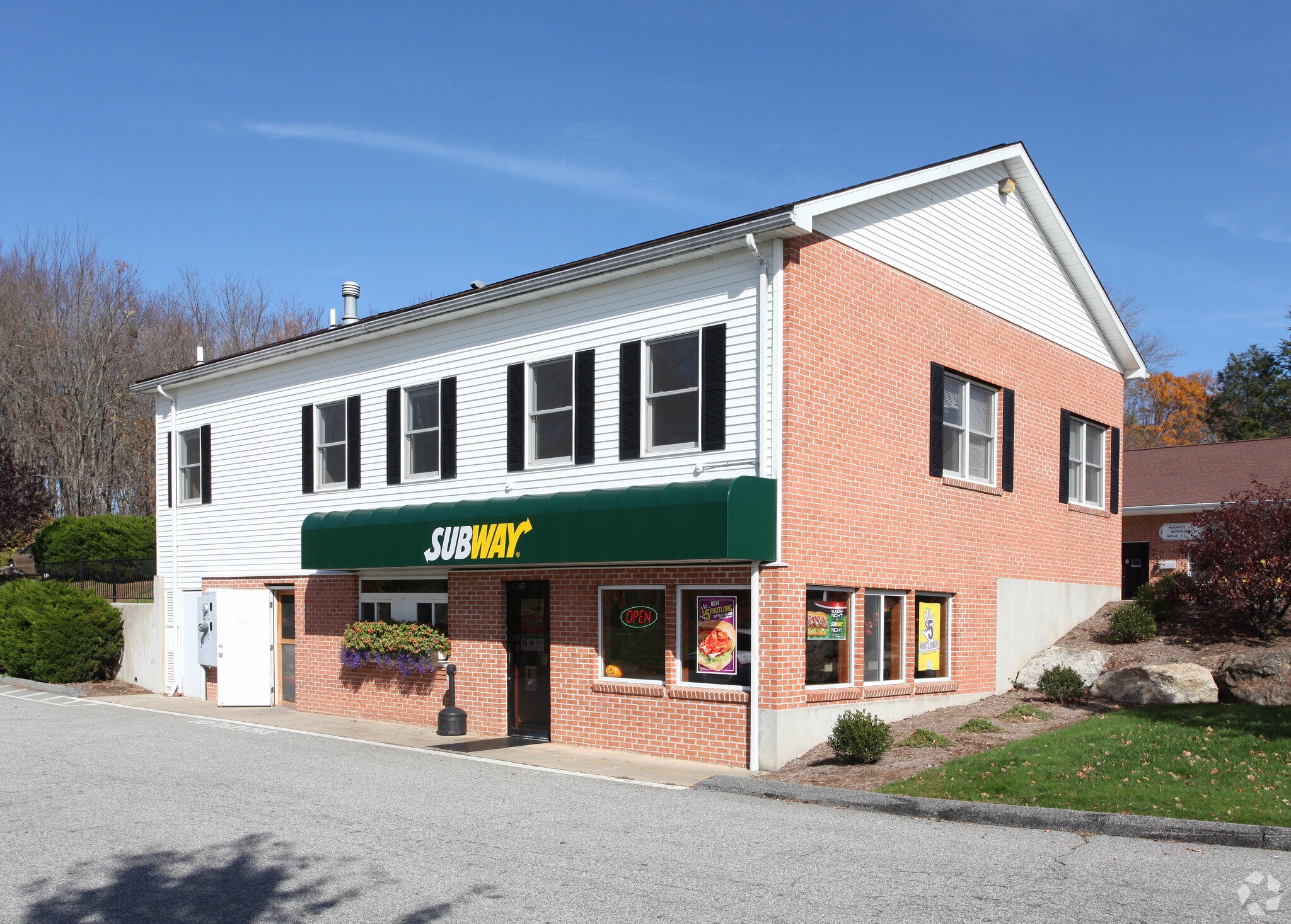 31 Halls Hill Rd, Colchester, CT for lease Primary Photo- Image 1 of 3