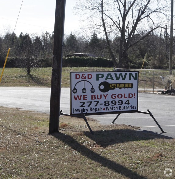 8656 Augusta Rd, Pelzer, SC à louer - Photo du bâtiment - Image 3 de 3