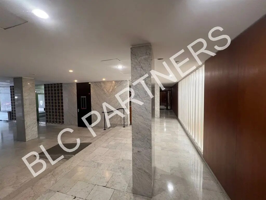 Office in Paris for sale Lobby- Image 1 of 8