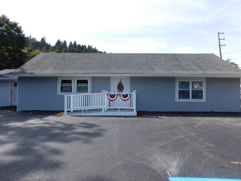 992 Clamtown Rd, Tamaqua, PA à louer - Photo du bâtiment - Image 3 de 11